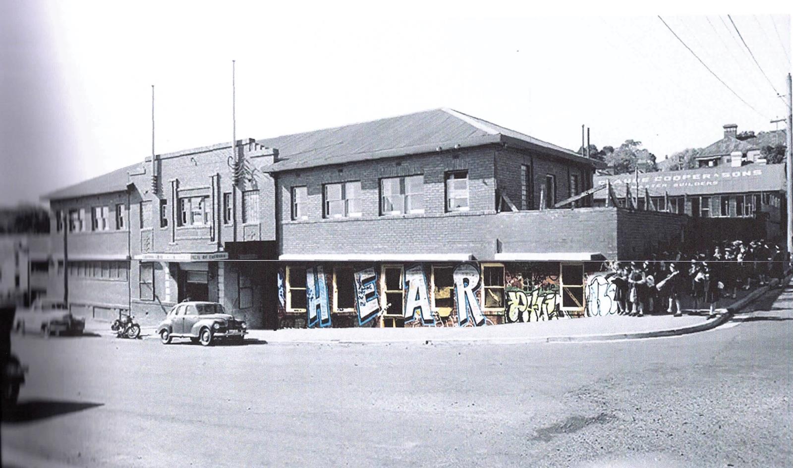 A Tepid Metonymy: Cinema, montage and the prediction error